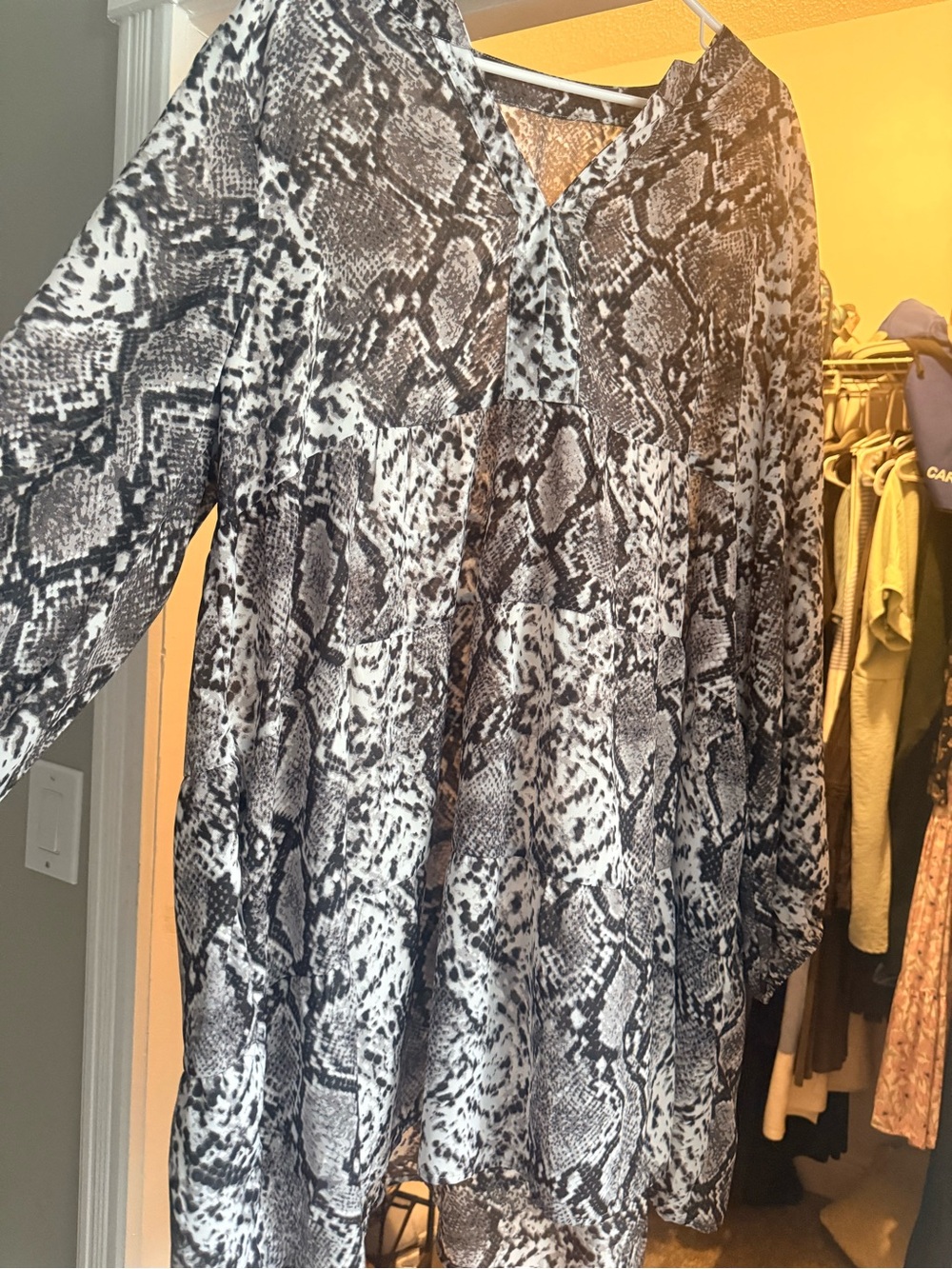 Snake Print V-Neck Tunic Dress - Monochrome